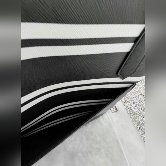 Loulu Black and White Striped Tote Bag - Picture 6 of 8